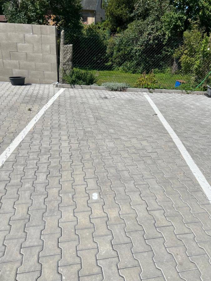 Bezbarierove Apartmany Se Zahradkou Chrastava Exterior photo
